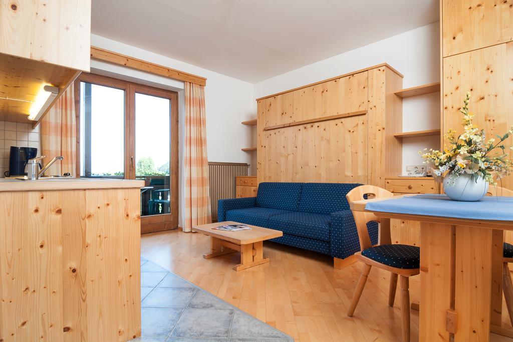 Hubertushof Hotel Latschach ober dem Faakersee Exterior photo