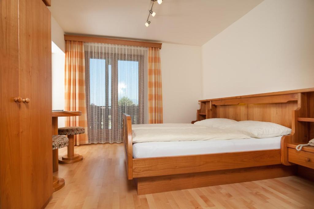 Hubertushof Hotel Latschach ober dem Faakersee Exterior photo