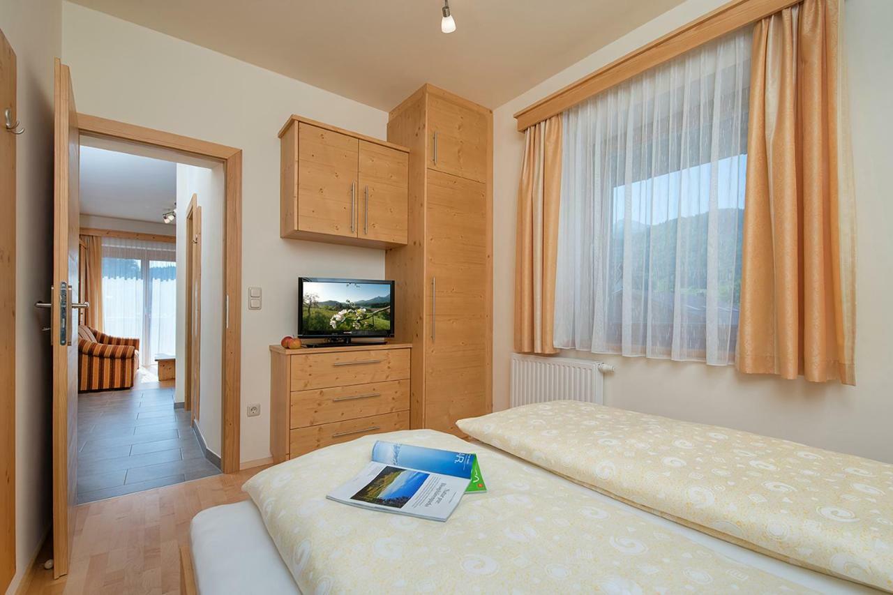 Hubertushof Hotel Latschach ober dem Faakersee Exterior photo